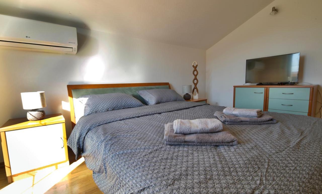 Villa Relax House Nizic Drazice Esterno foto
